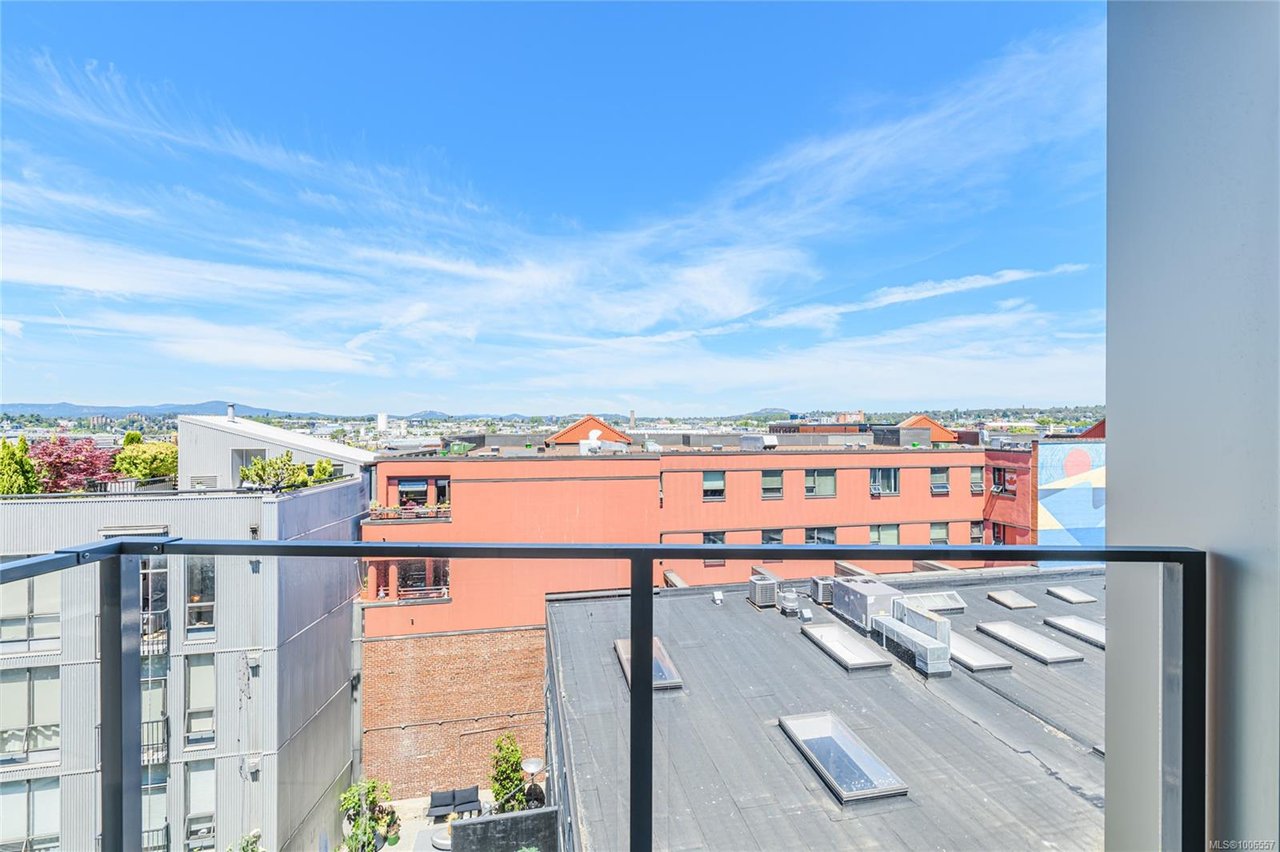 903-1628 Store St, Victoria
