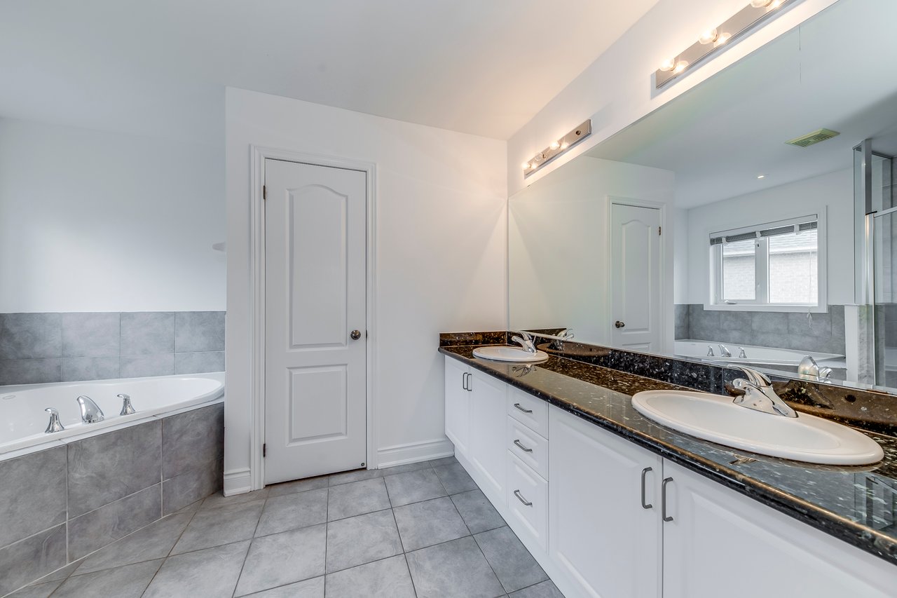 169 Spring Azure Cres