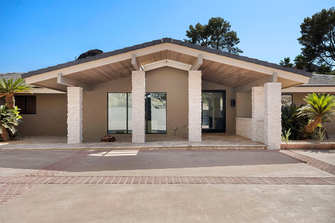 3500 E LINCOLN Drive 26