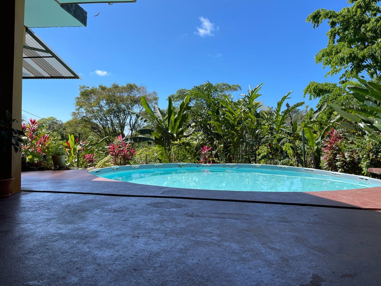 Riverfront Guest House Estate, Uvita, Puntarenas