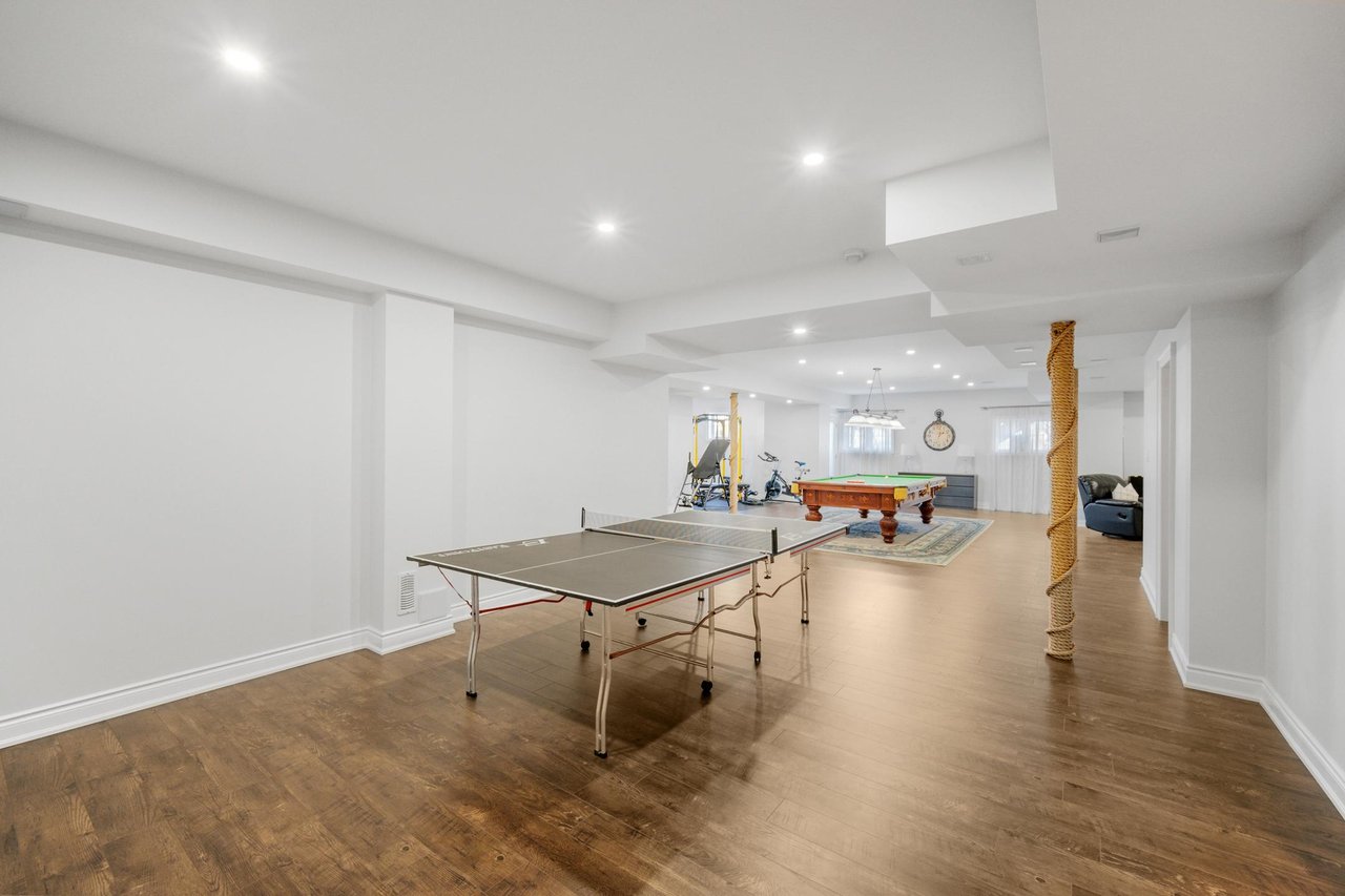 12 Albert Hill Court