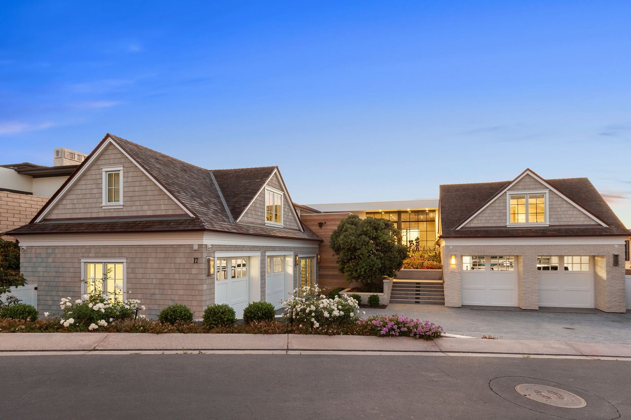 17 Coral Cove Way