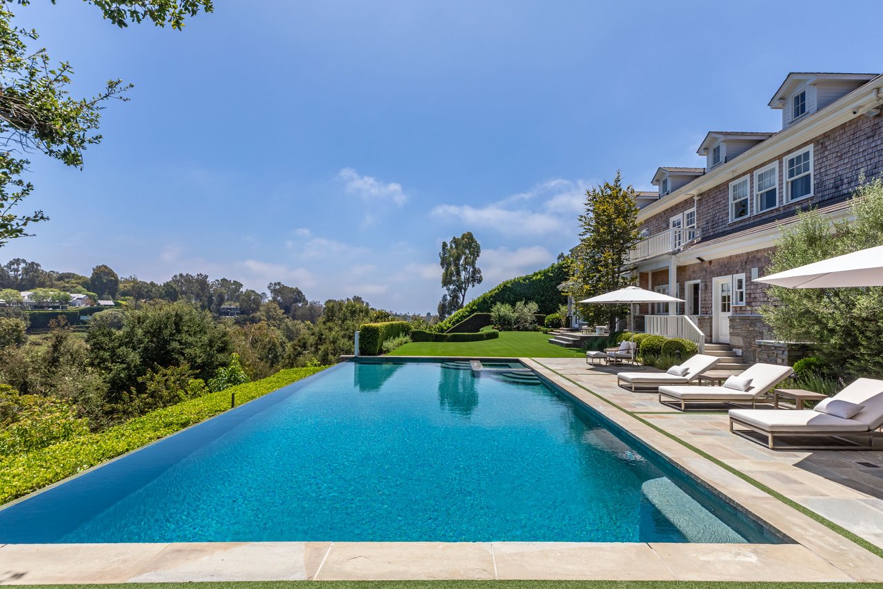 770 Napoli Dr