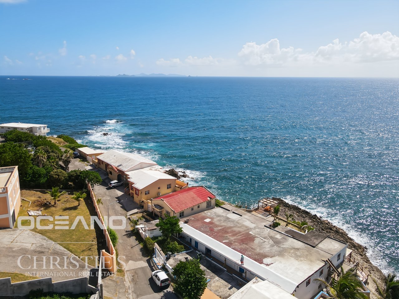 Investment Opportunity – 3-Bedroom Villa with Studio and Independent Unit