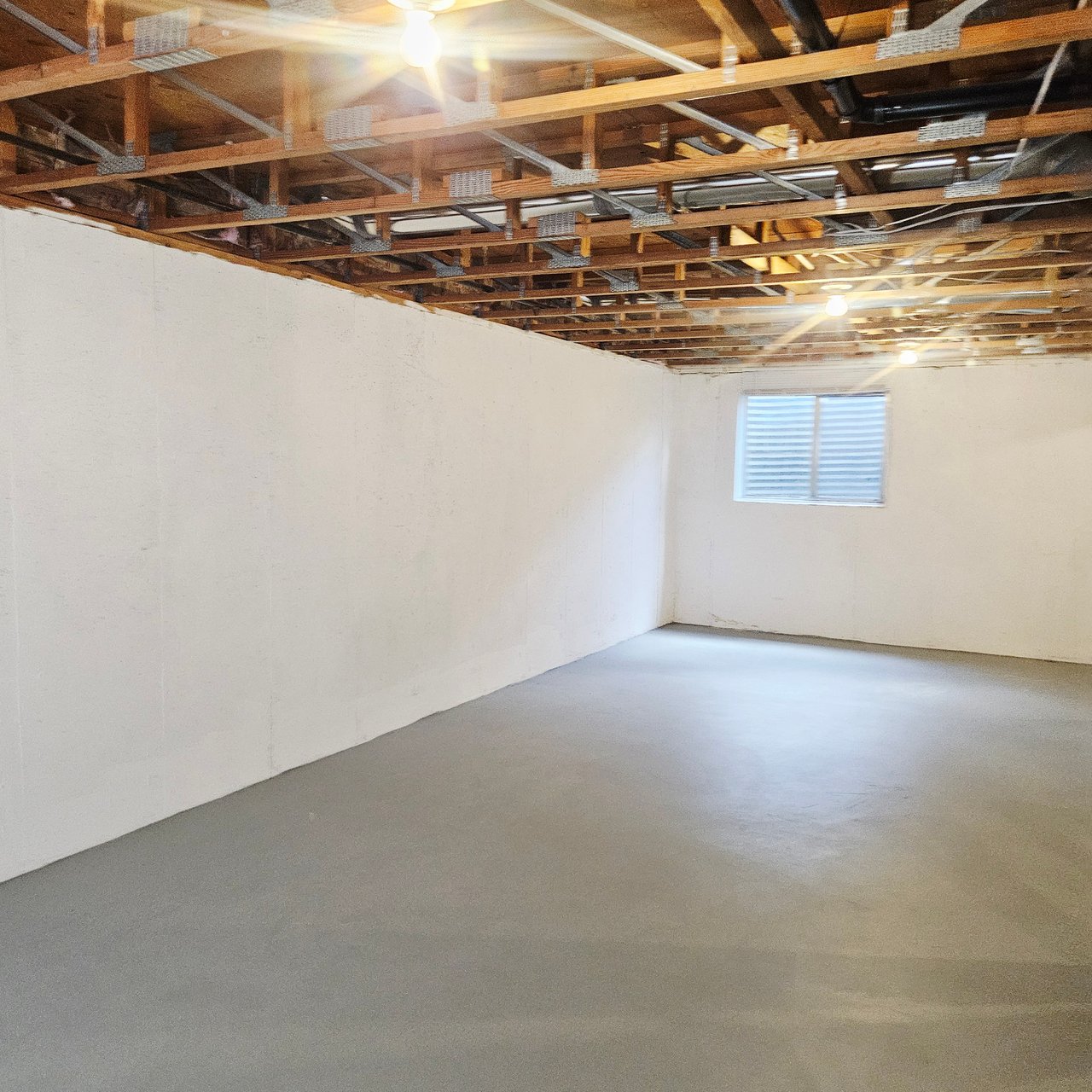 2 Bed 1.5 Bath Townhome Lakewood