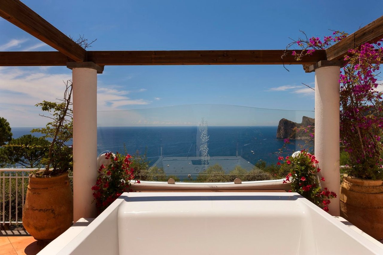 Reintroduce the Villa Bepina