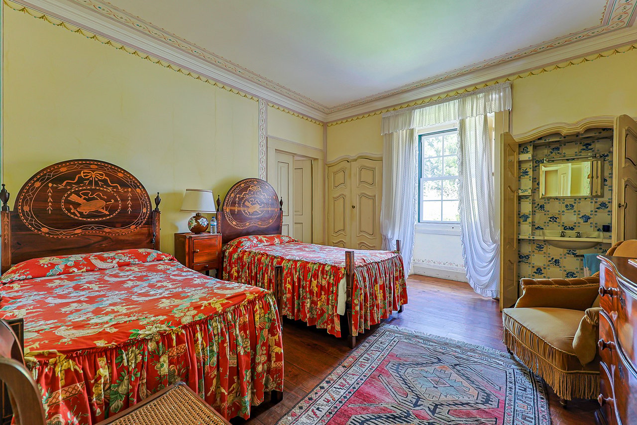 Magnificent 17th-Century Palace with  76,400 m² Estate Near Coimbra