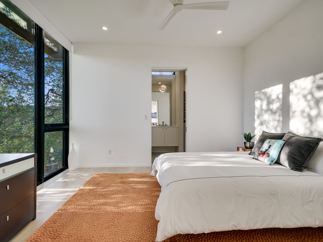 Private, Modern Masterpiece