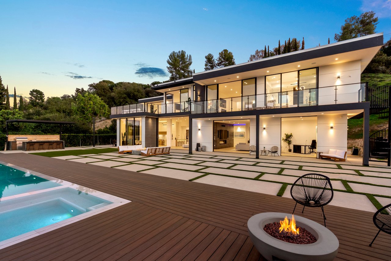 3369 Alana Dr