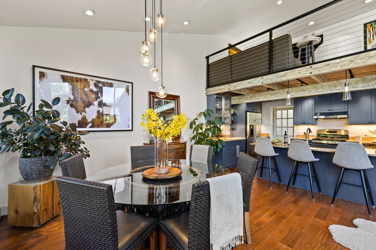 Fully Remodeled End Unit with Designer Luxury