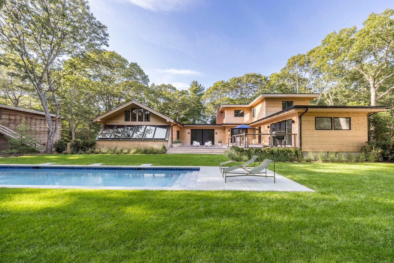 21 Saddle Lane, East Hampton