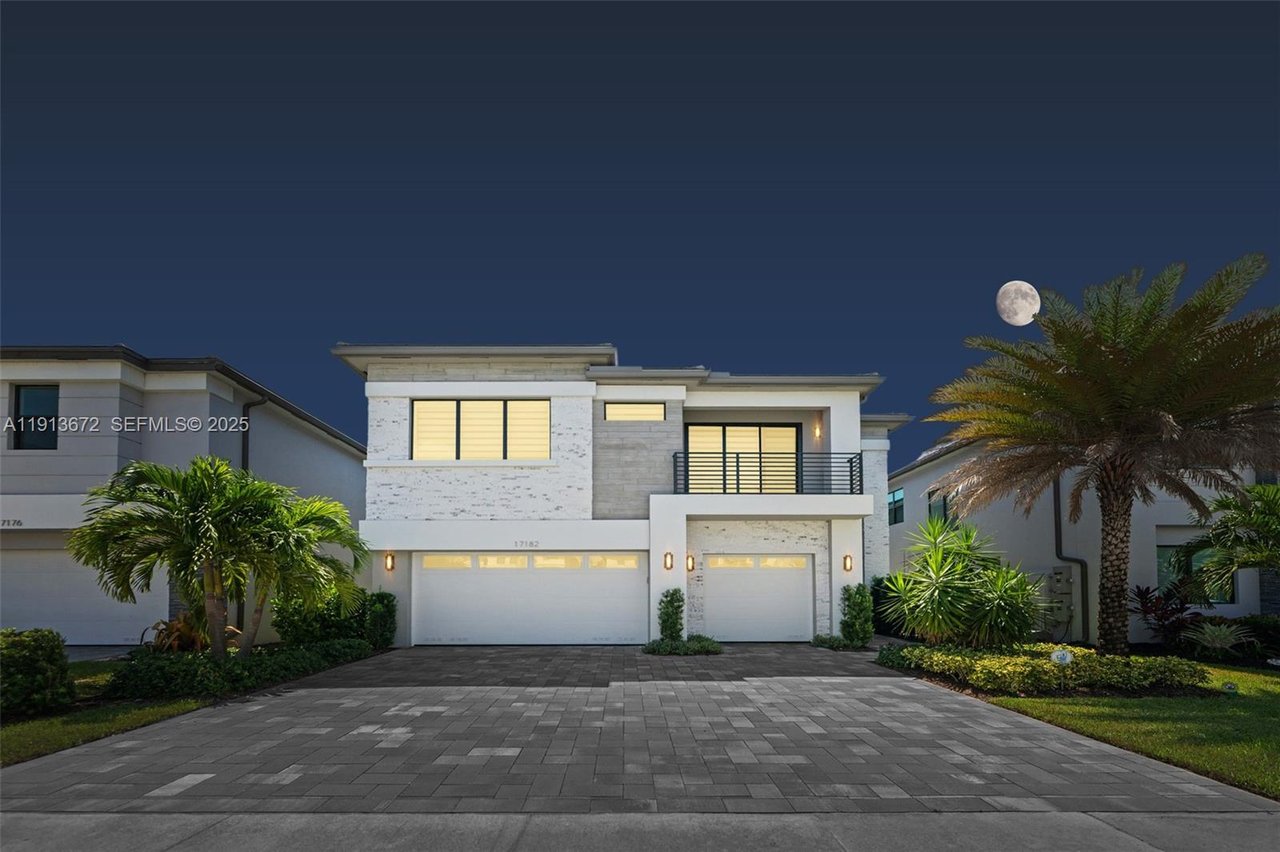 17182 Windy Pointe Ln