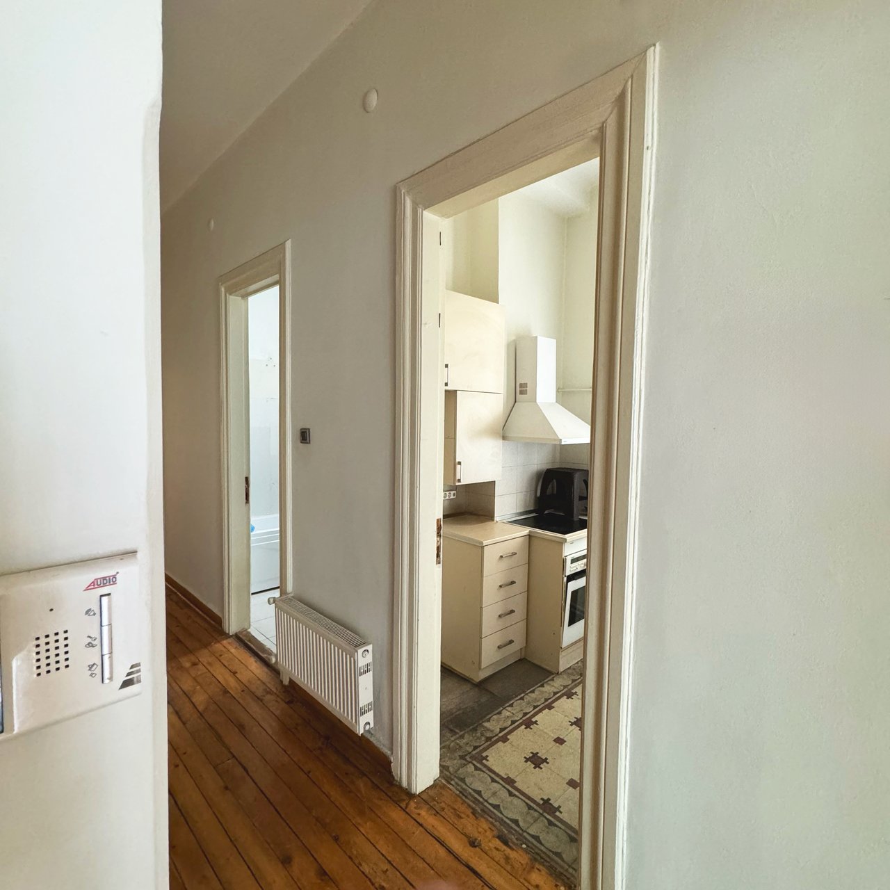 A 3+2 Cihangir flat in a Historical Apartment in Istanbul