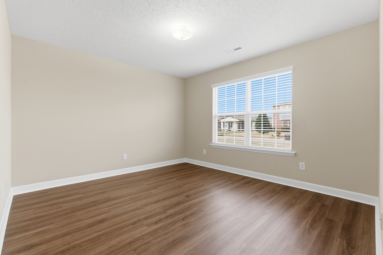 3 Bed 2 Bath Toney Property with Fully Fenced Yard!