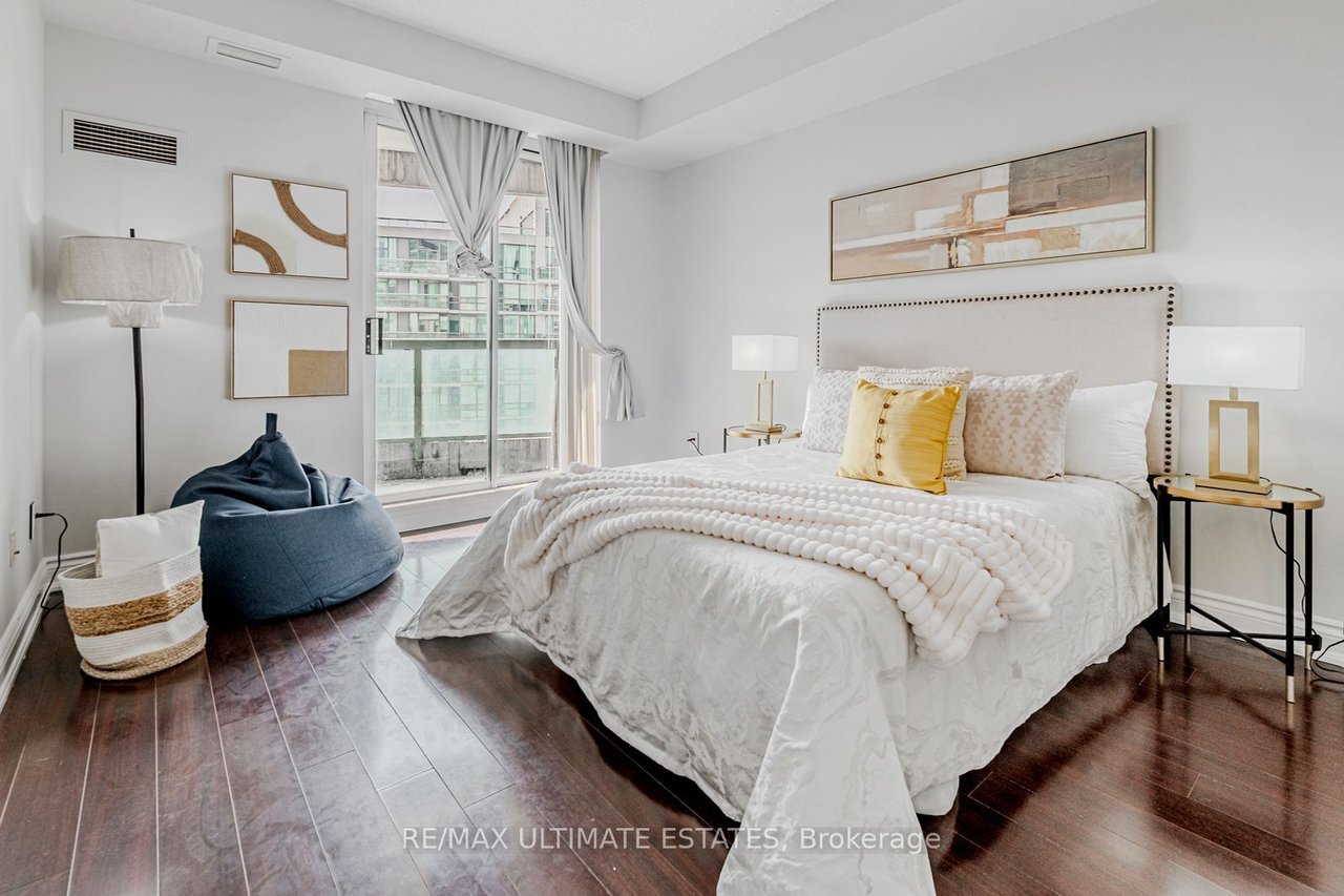 HIGH-END LIVING PENTHOUSE