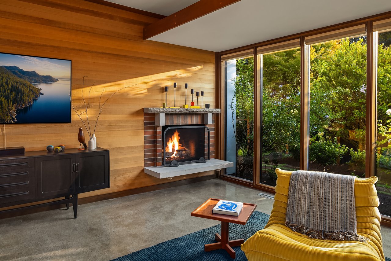 4343 W McLaren Street