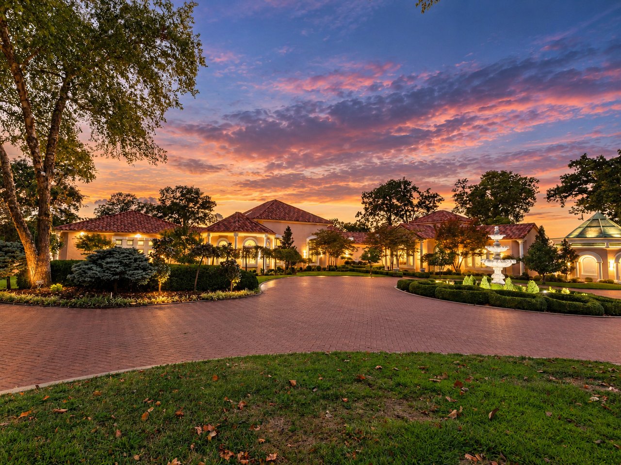 Mediterranean Estate Surrounded by the Beauty of Grand Lake 