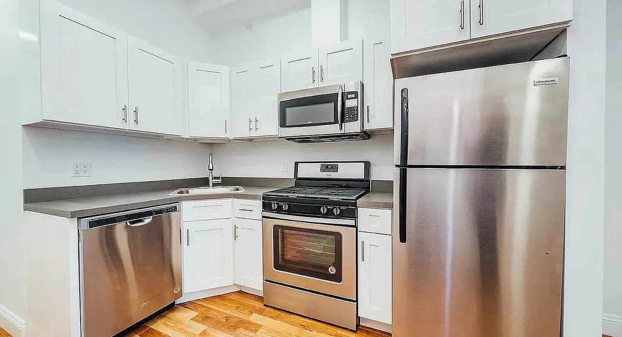 295 Wyckoff Ave 3R