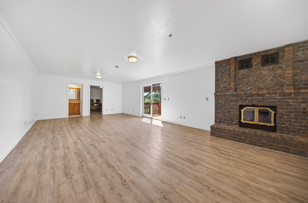 Expansive & Private Novato Estate