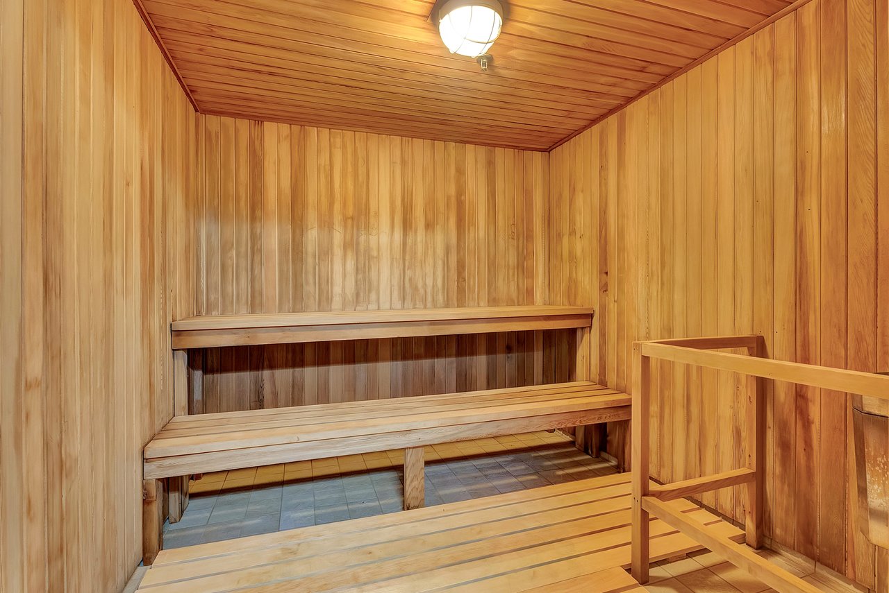 1485 Lakeshore Rd E 511