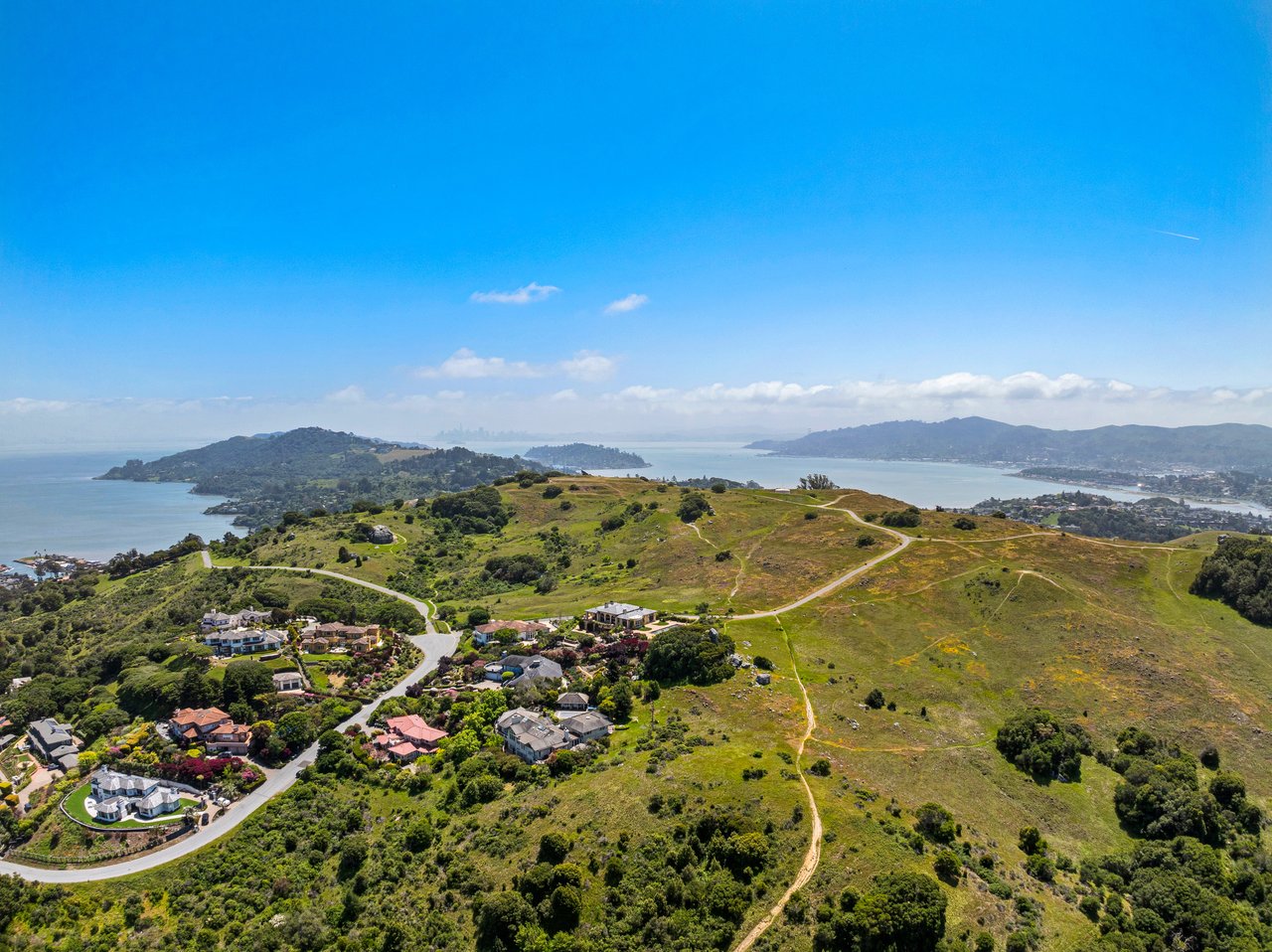 Sweeping Views Across the Bay
