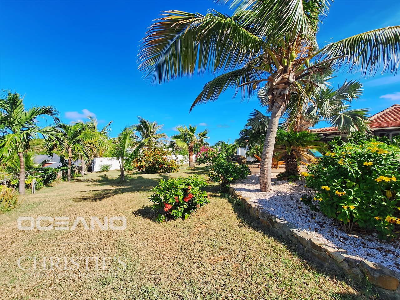 Exceptional Villa – Panoramic Ocean View (Oyster Pond)