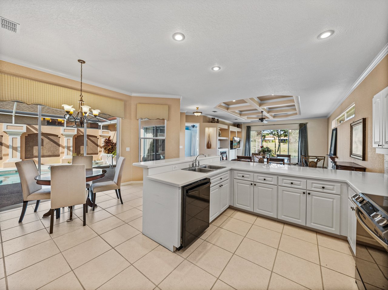12333 WOODLANDS CIR