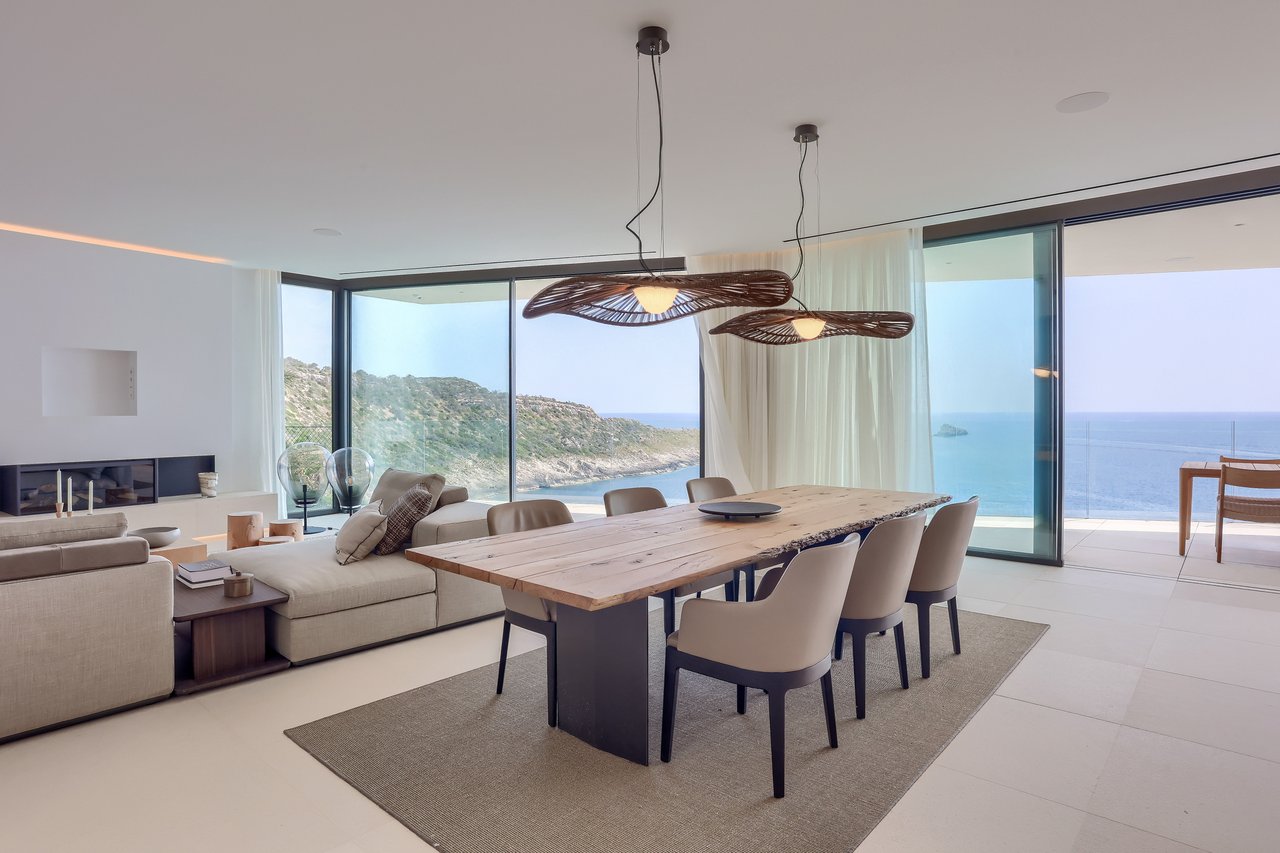Modern Villa in The Exclusive El Toro Community