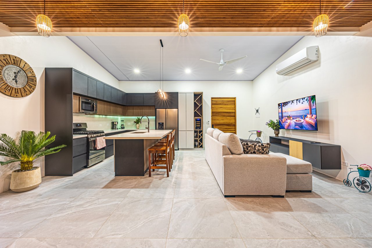 Villa del Altamonte, Best Ocean View Home in the Hills of Uvita.