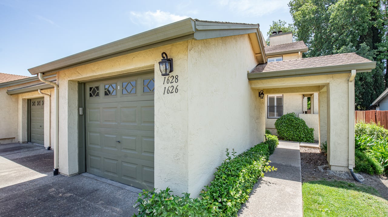 1628 Porter Way