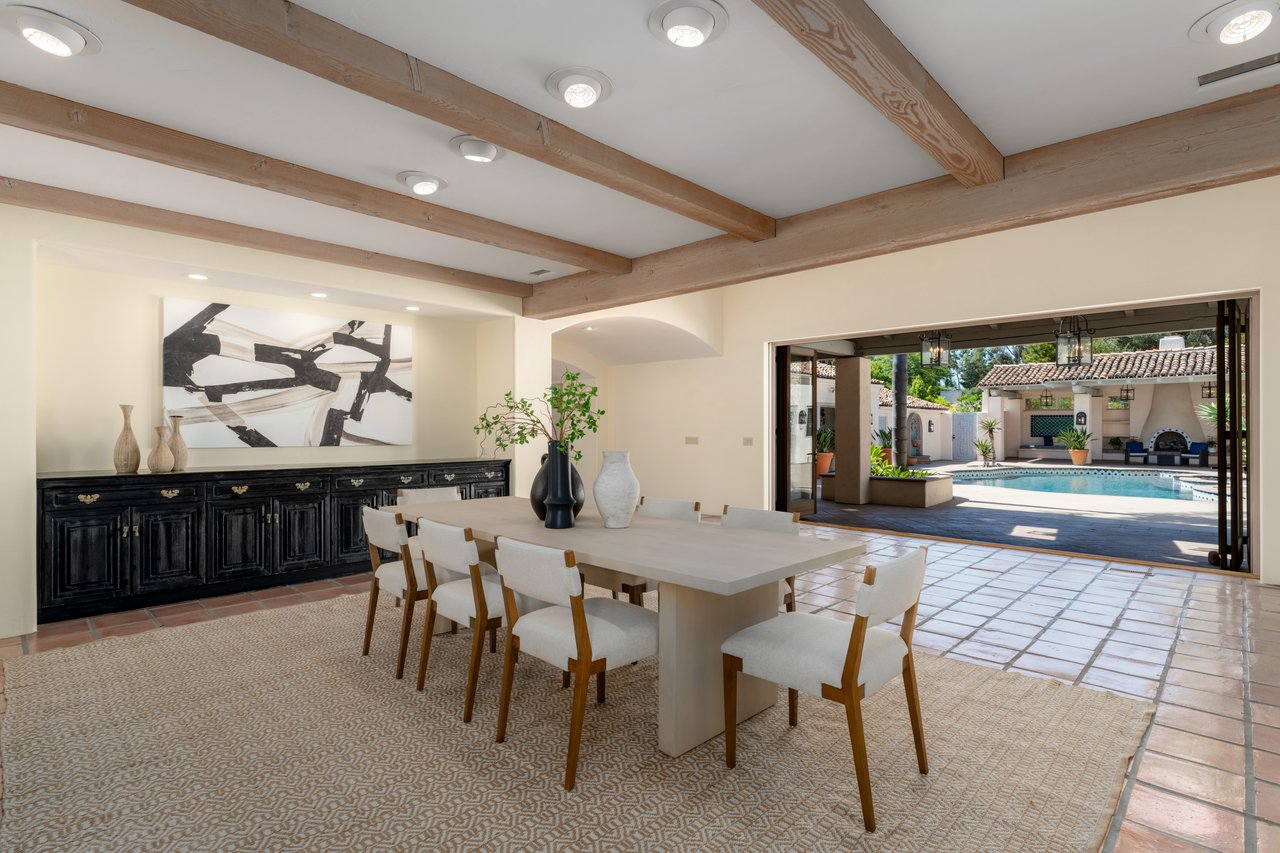 Indoor-Outdoor Living