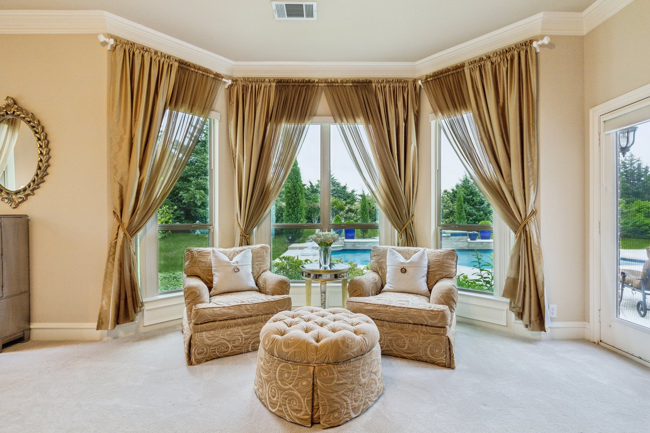 A Gorgeous Wolf Creek Home in Lucas Has Just Come Onto the Market