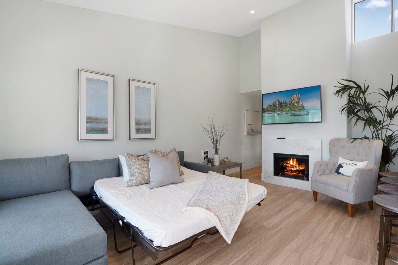 702 Oceanfront 