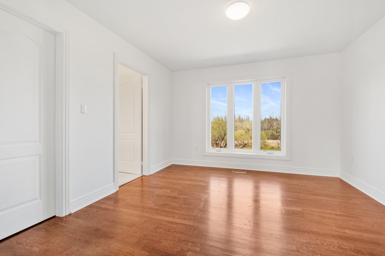 19 Logan Crt 