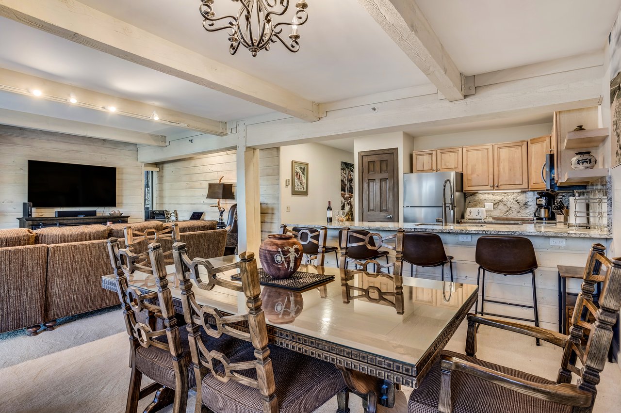 Modern Elegance Meets Mountain Comfort