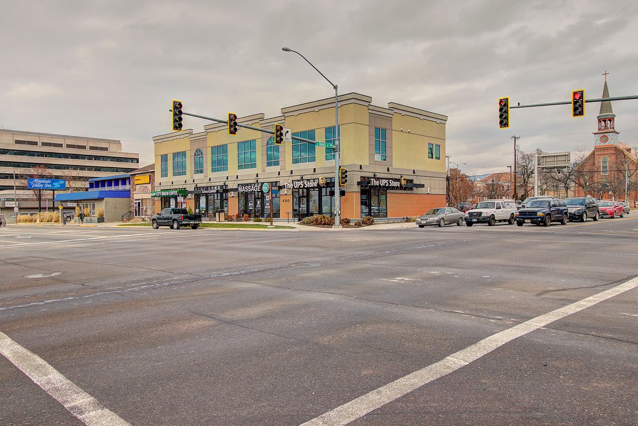 Multi-Use Retail Center 