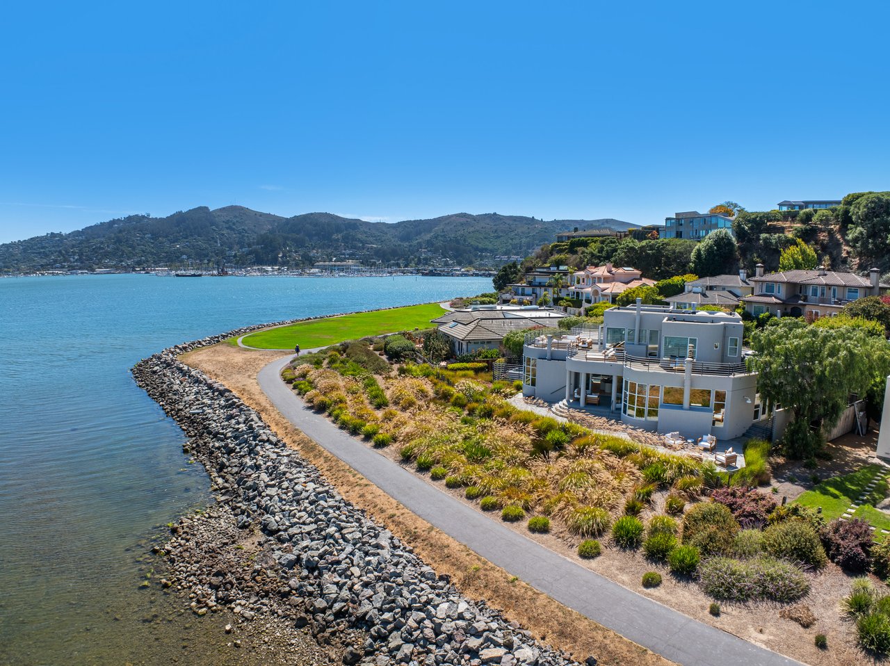Sweeping Views Across the Bay