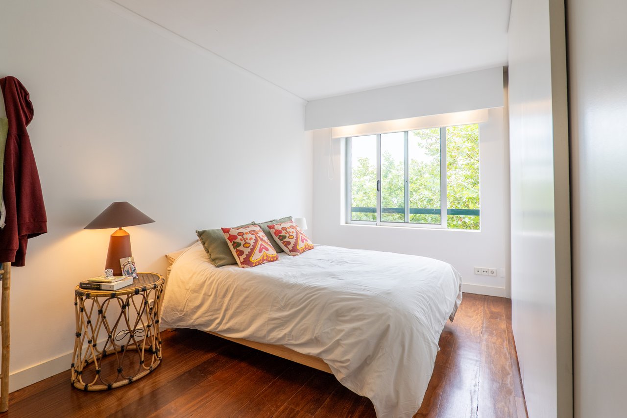 Sea View 2-Bedroom Apartment for Rent in Tranquil Foz Location