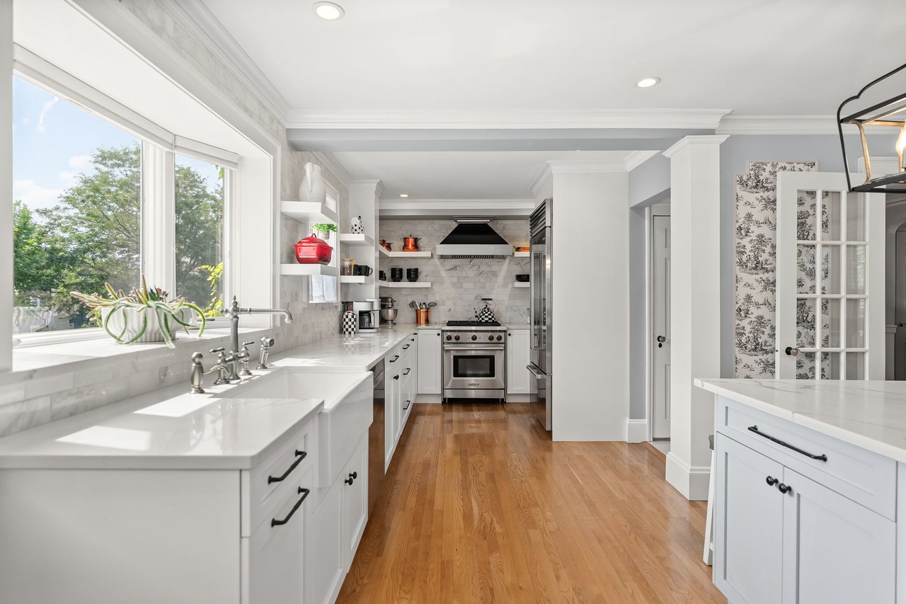 3 Essex Rd