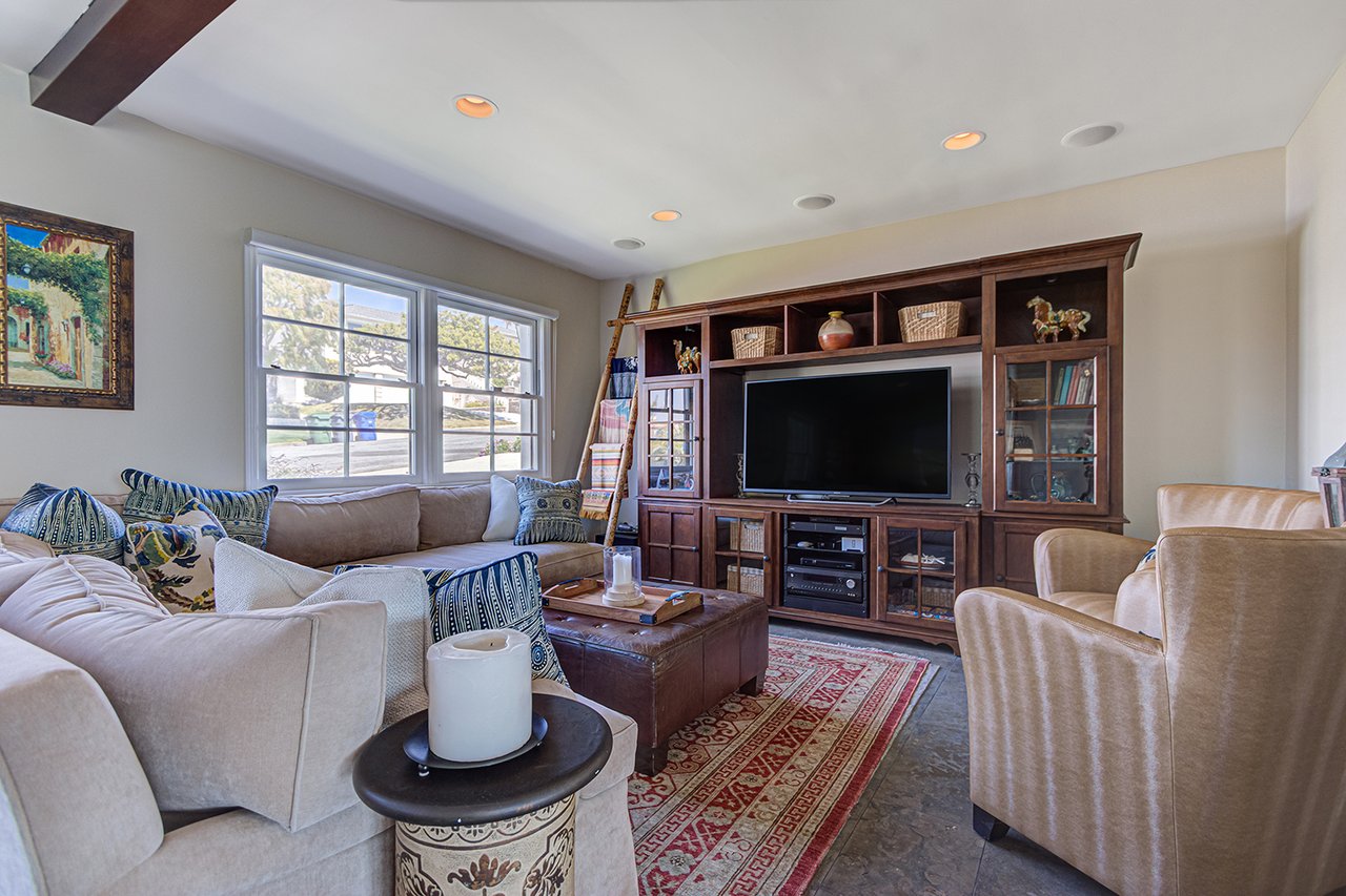 Hill Section View Home