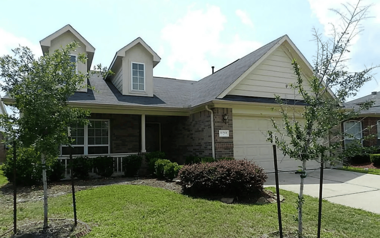 11715 Forest Wind Ln