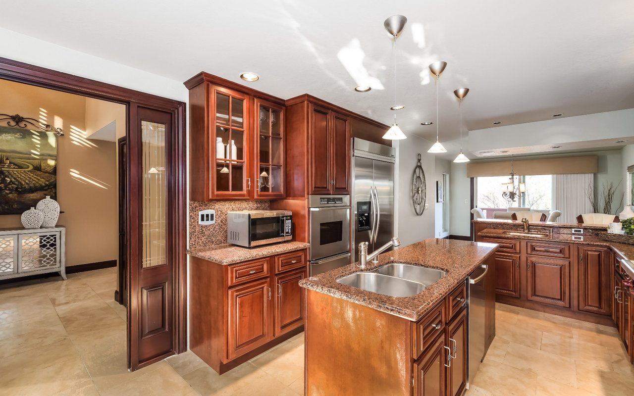 83 Leeds Ct, E