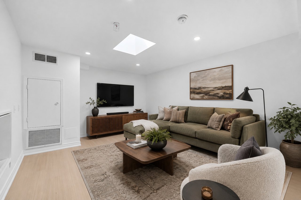 217 St George Street Suite 54