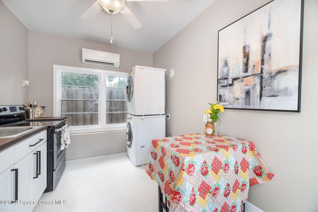1296 Highland Ave