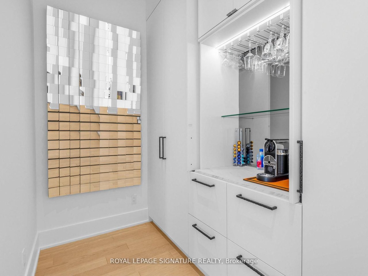 J. DAVIS HOUSE PENTHOUSE 