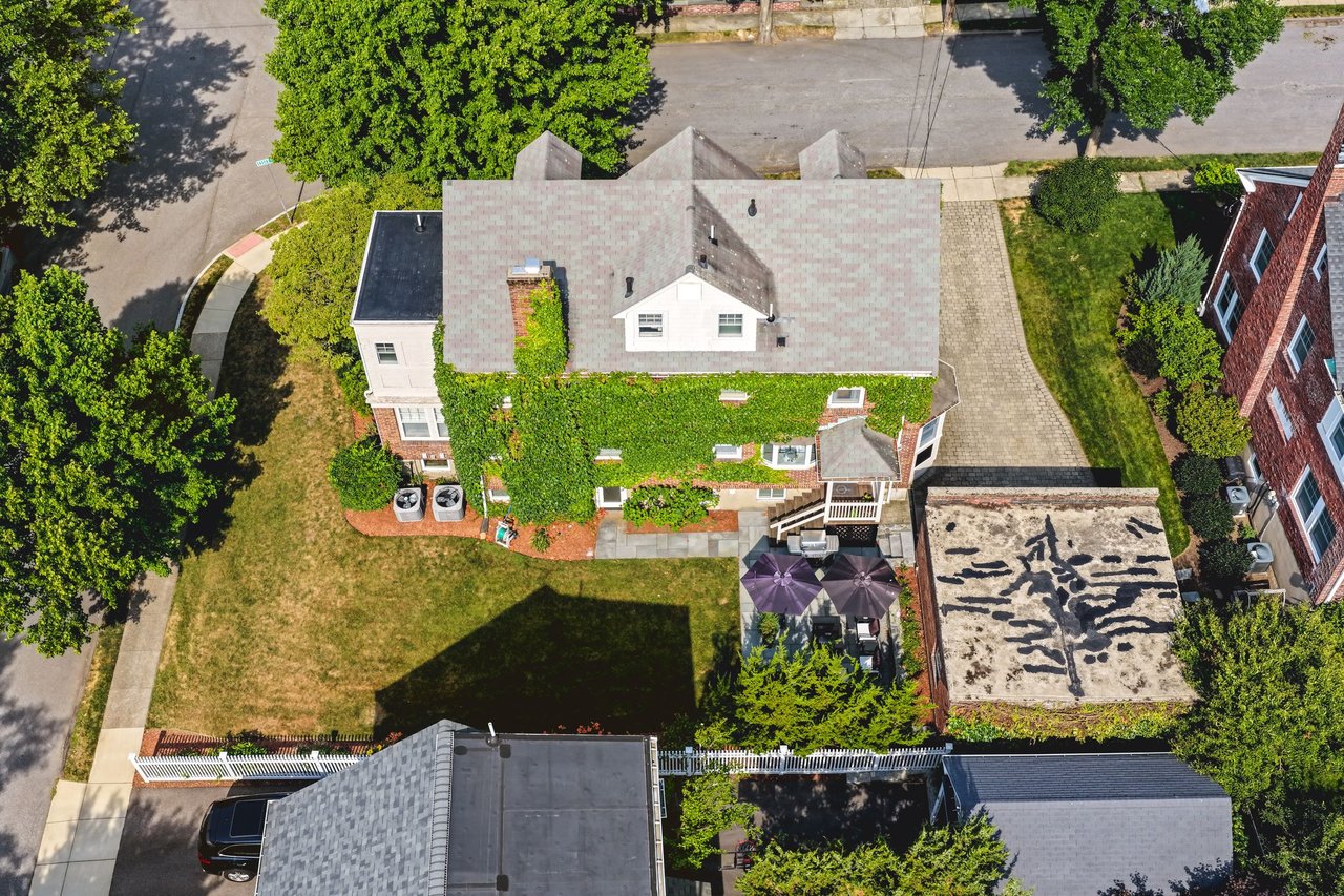 3 Essex Rd