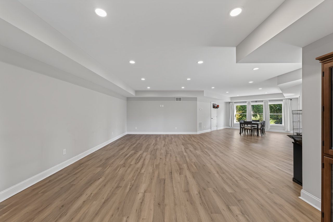 125 Tolhouse Court