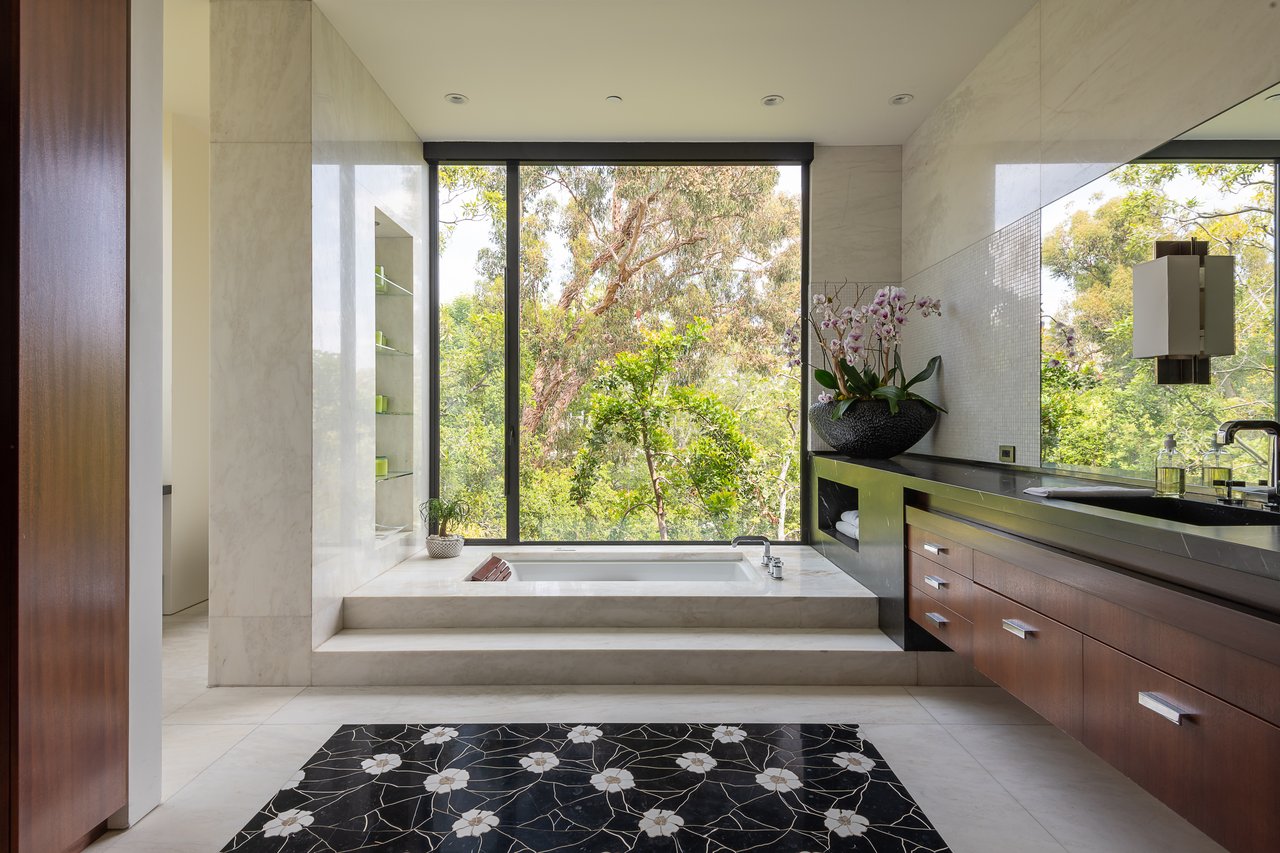 314 N Barrington Ave, Brentwood