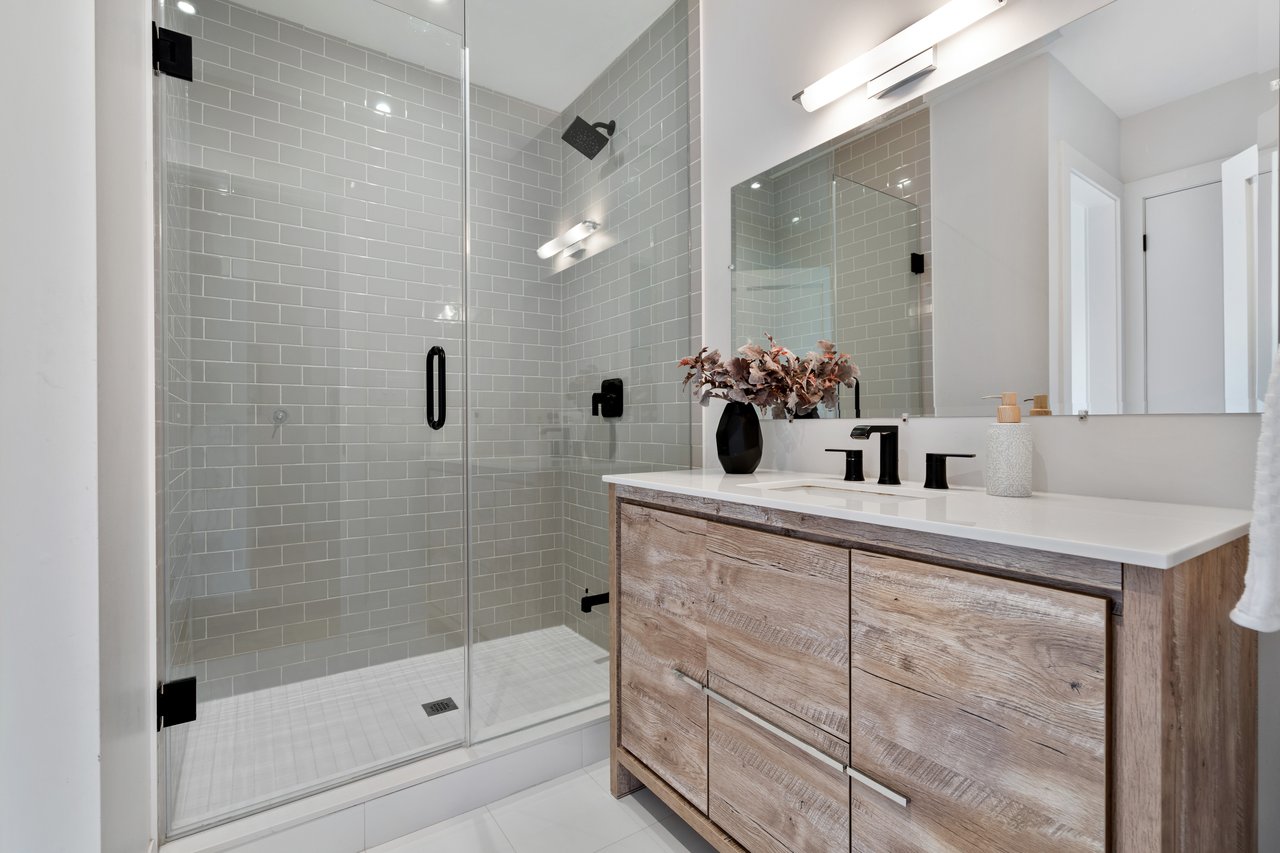 27 Bracken Ave