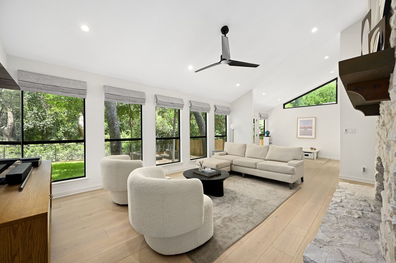 3212 Thousand Oaks Dr